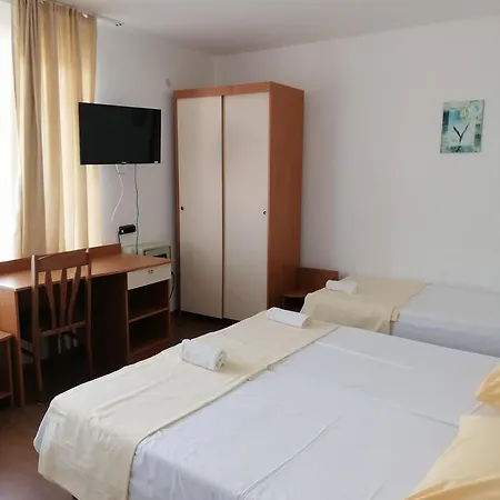 за гости герови 4* Несебр