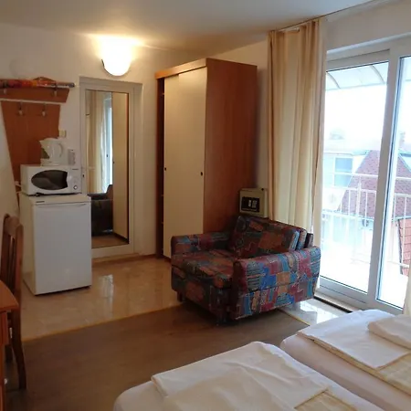 за гости герови 4*